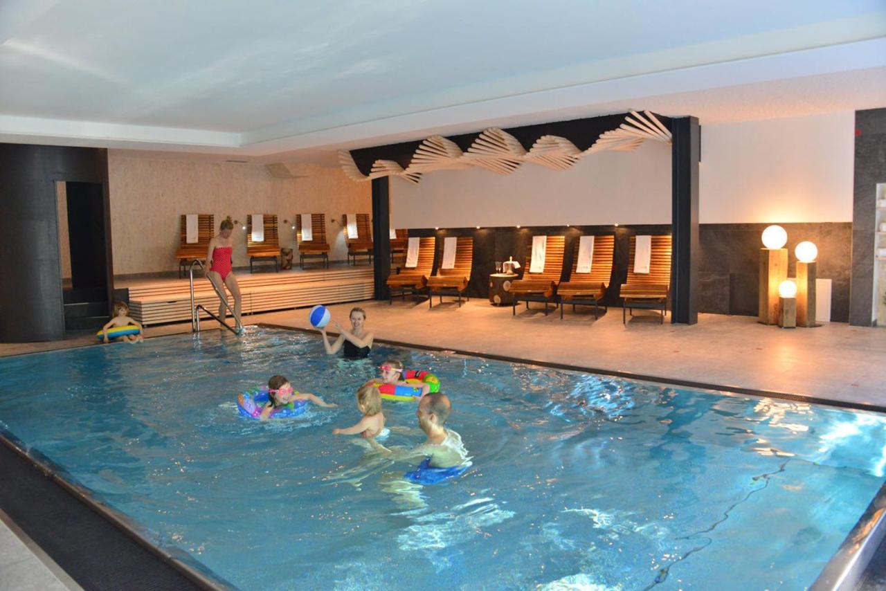 Montanie Resort Desná エクステリア 写真